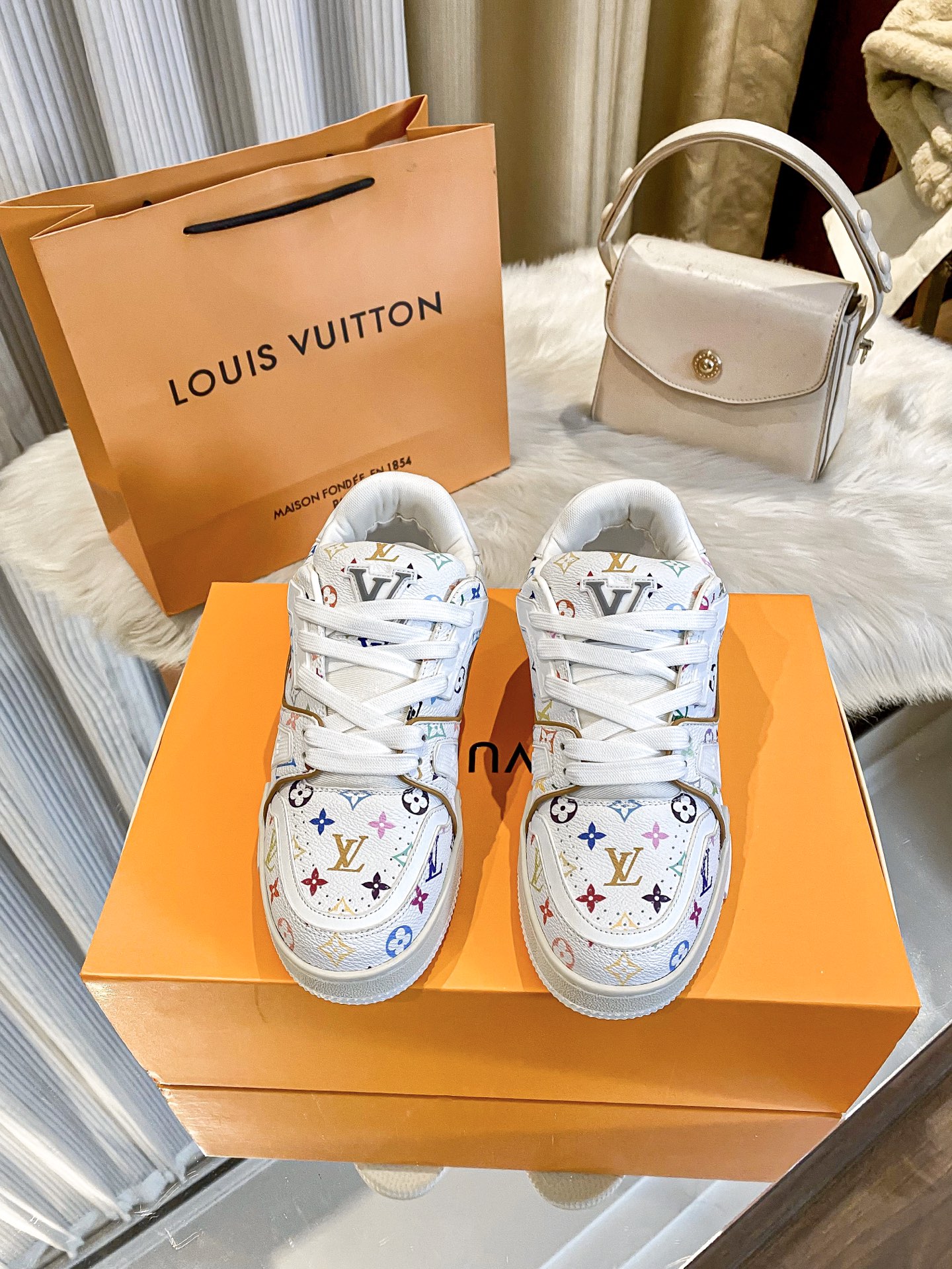 LV shoes 12